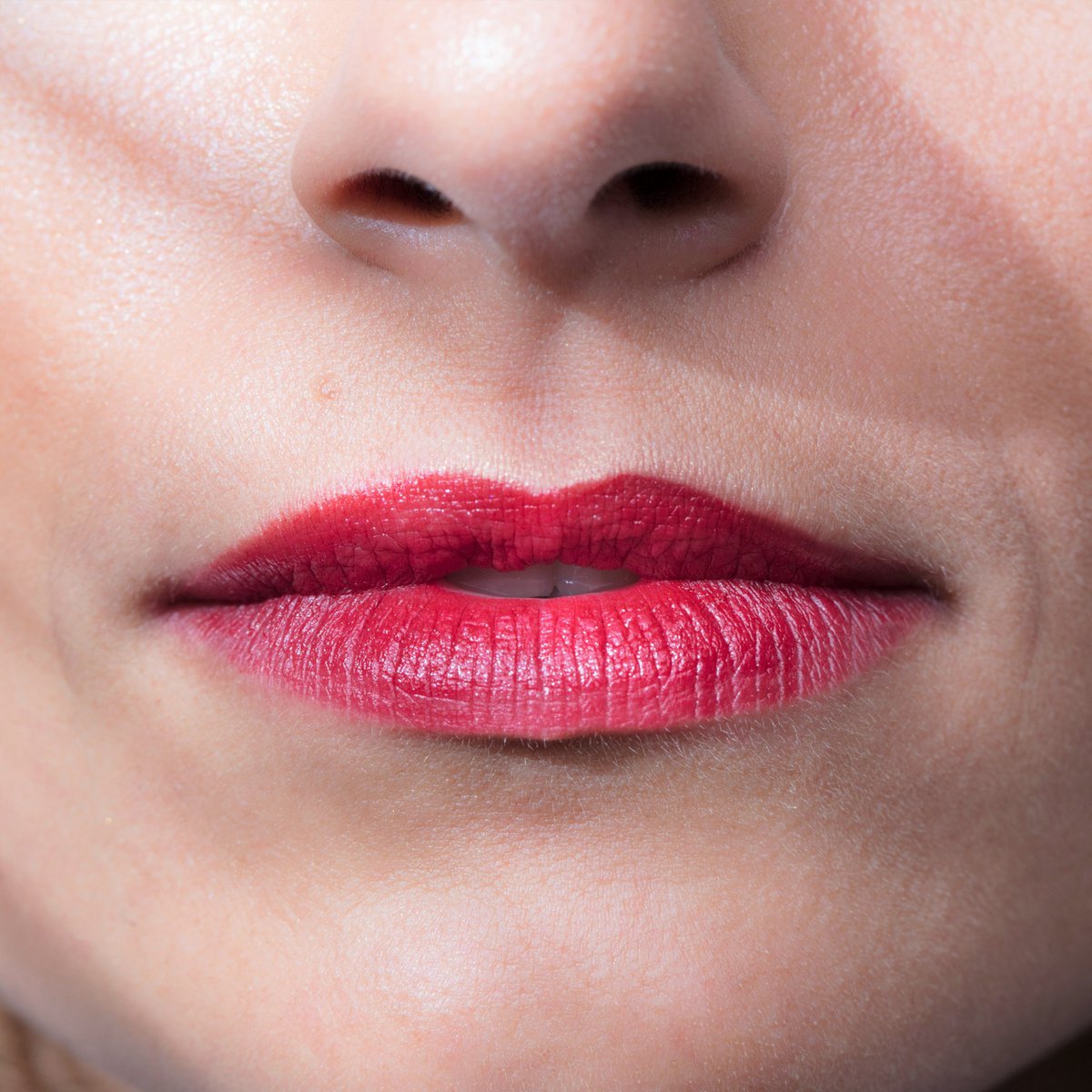 Natuurlijke robijnrode lippenstift 1.0
