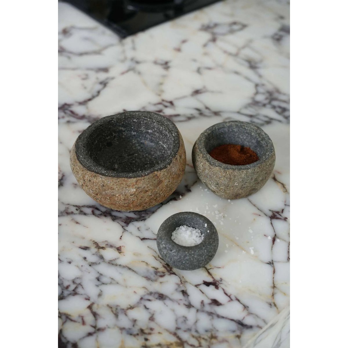 De Lava Stone Bowl - Black - XS