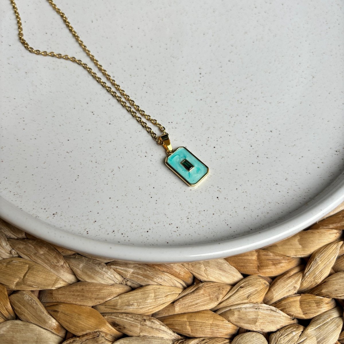 Pastel Gemstone Glow – Collana Pendente Pastello Zircone