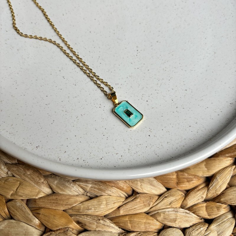 Pastel Gemstone Glow – Pastel Zircon Pendant halskæde