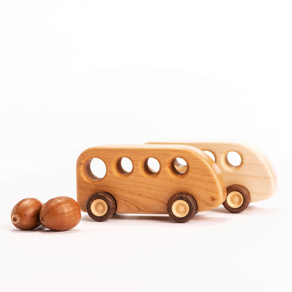 Autobús de madera