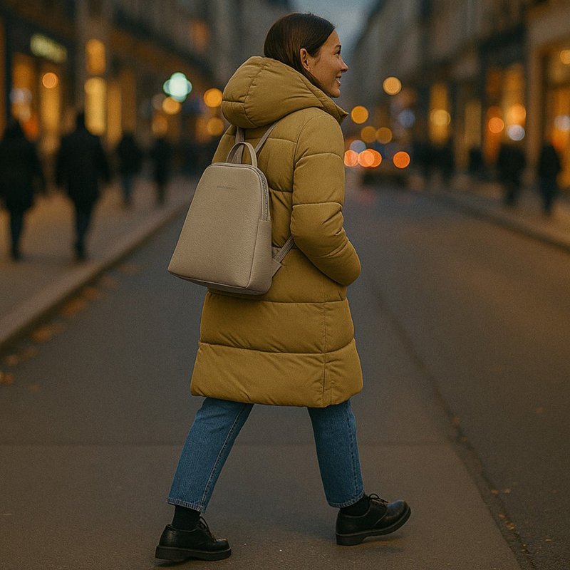 RB1018AQ | Genuine Leather Double Compartment Women's Backpack Made in Italy with adjustable shoulder straps. Gunmetal metal accessories - Taupe color - Dimensions: 26 x 30 x 14.5 cm