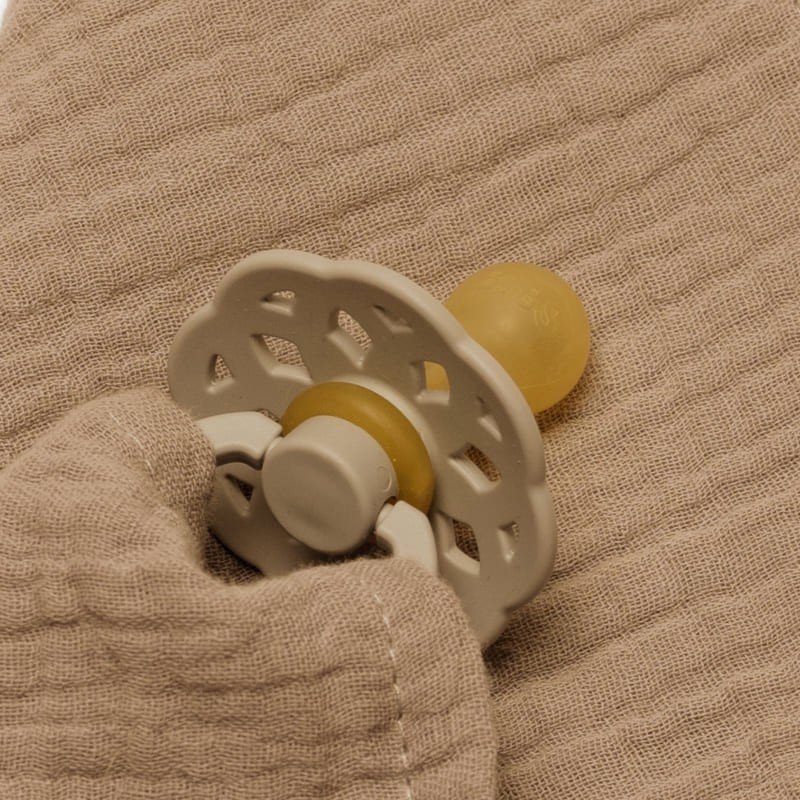 Peluche dou dou CUORE con portaciuccio Beige