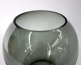 Vase glas rund grå glasvase håndlavet kuglevase lav