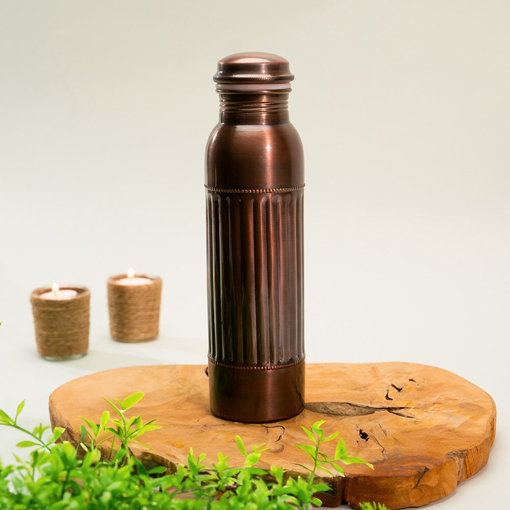Puur koperen waterfles dot lining antique ± 950 ml (zware uitvoering)
