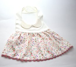 Bib in the shape of a little dress - Olivia
