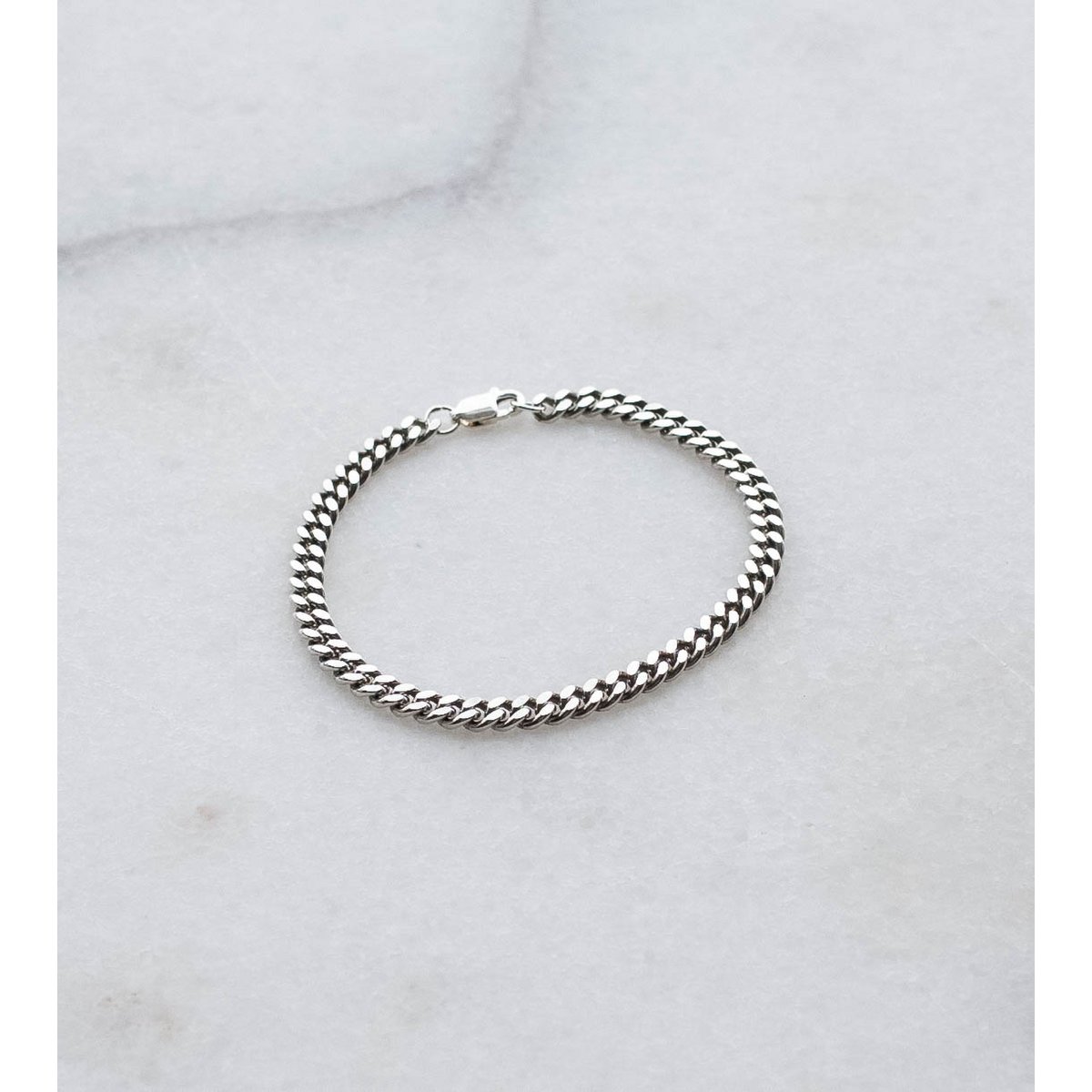 Einfaches Kettenarmband
