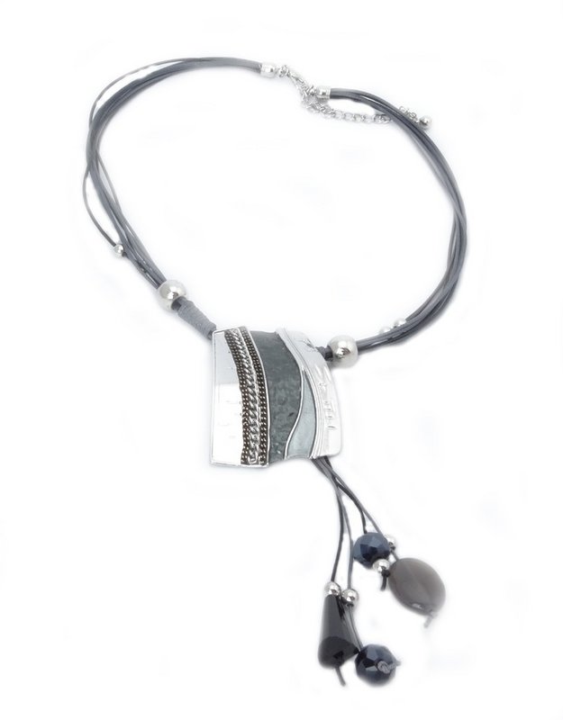 Necklace with 8 cords in gray and black