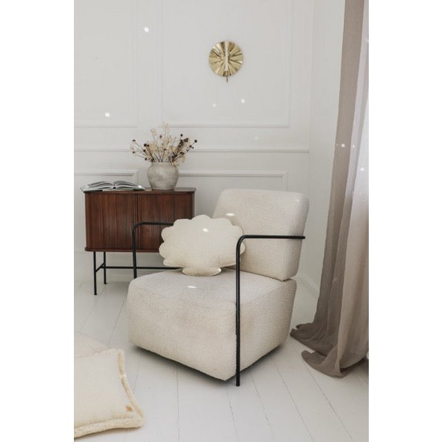 Soffice cuscino a conchiglia Boucle "orsacchiotto bianco"