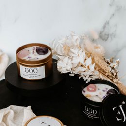 Black manifest candle 000