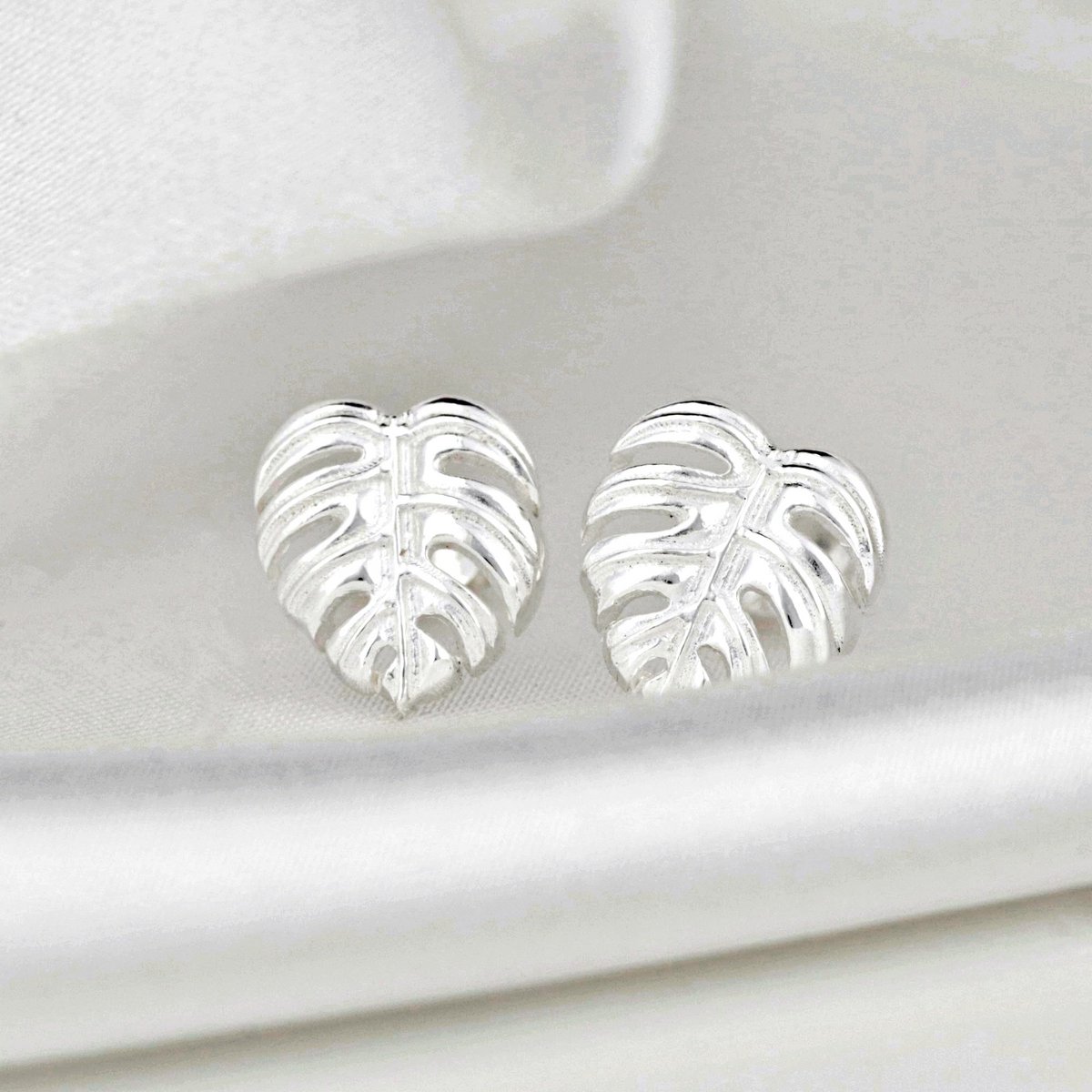 Pendientes de hojas de Monstera - Plata de ley 925 - Joyería de hojas exóticas - EAR925-45