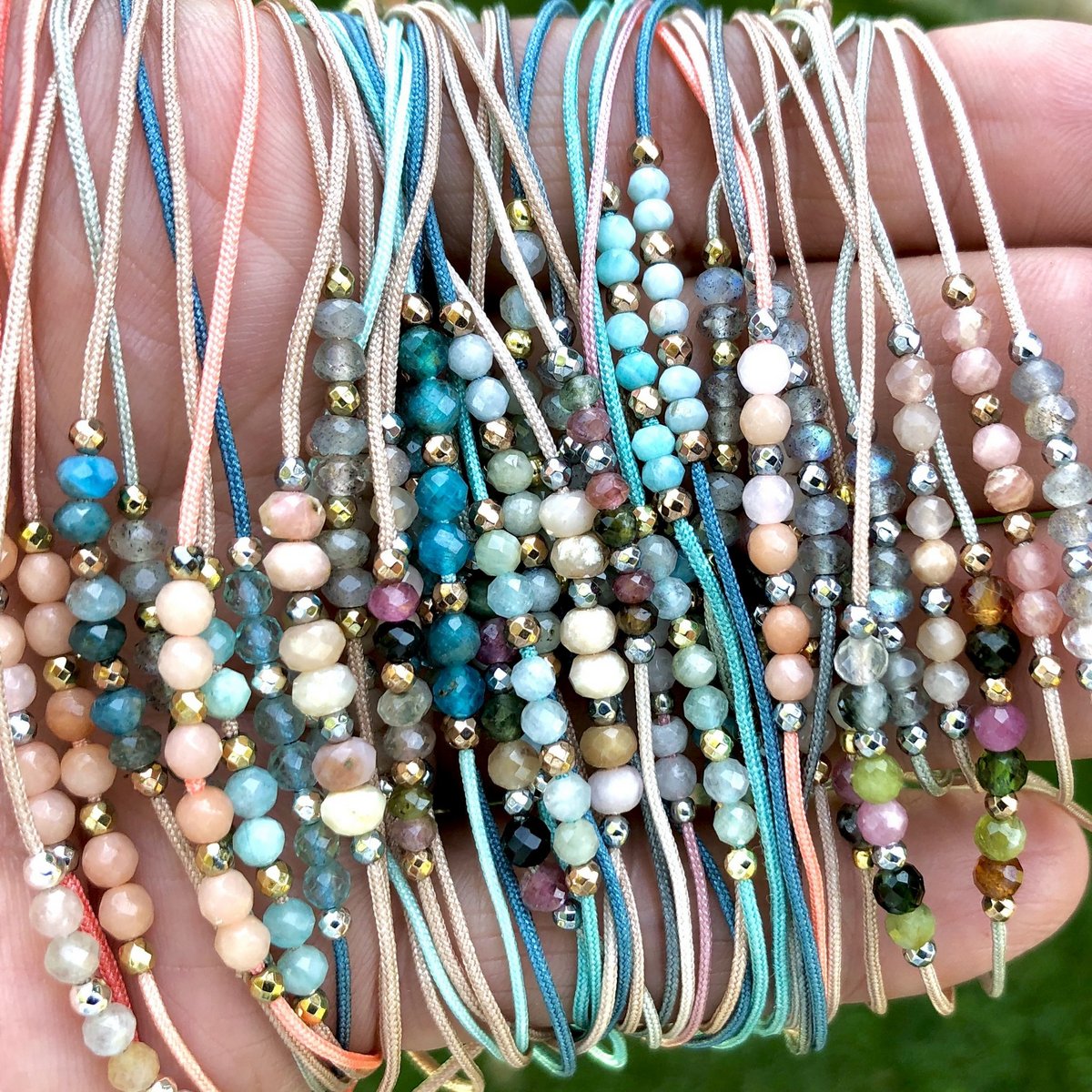Bracelet de pierres précieuses