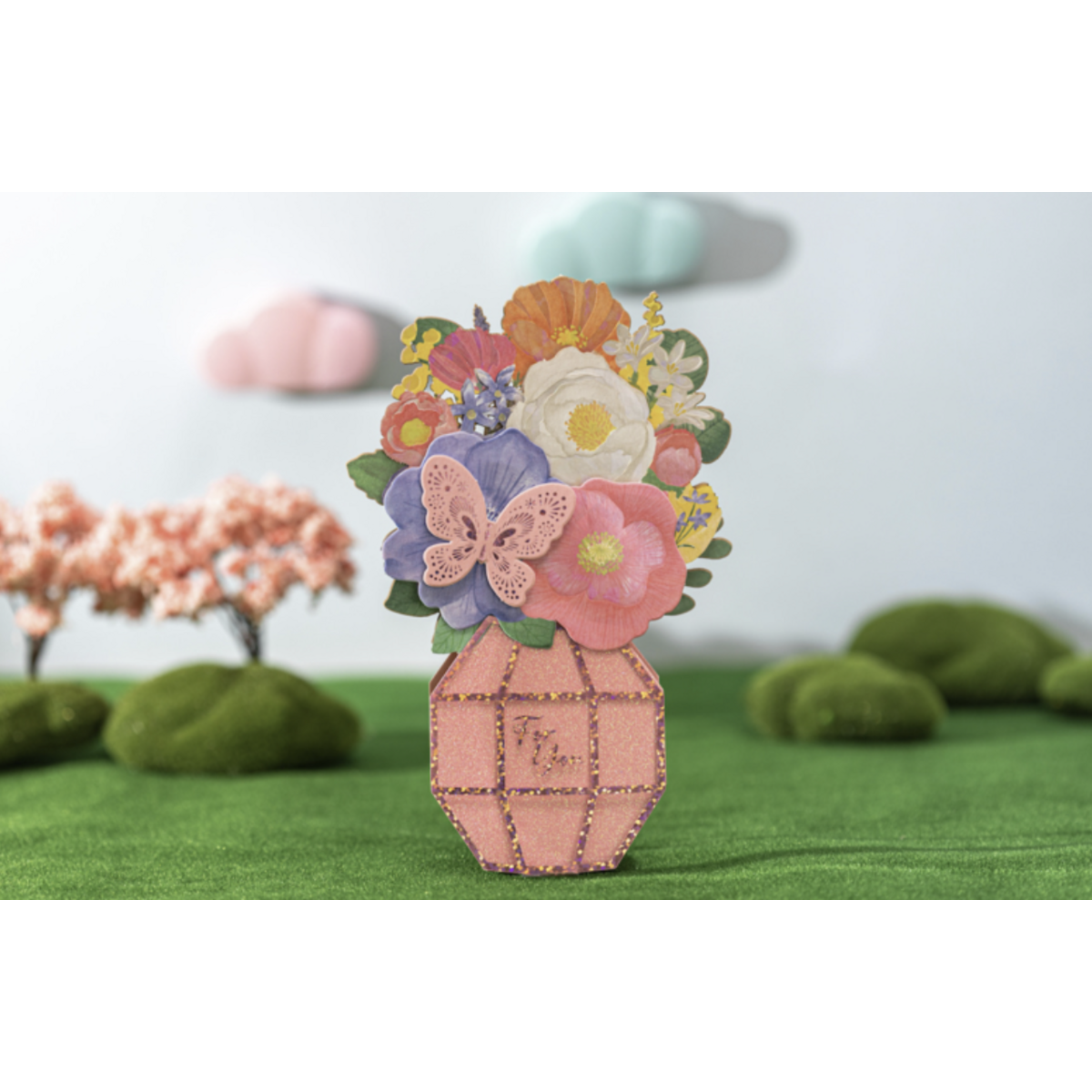 Pop-up Congratulation card vase with flowers for you