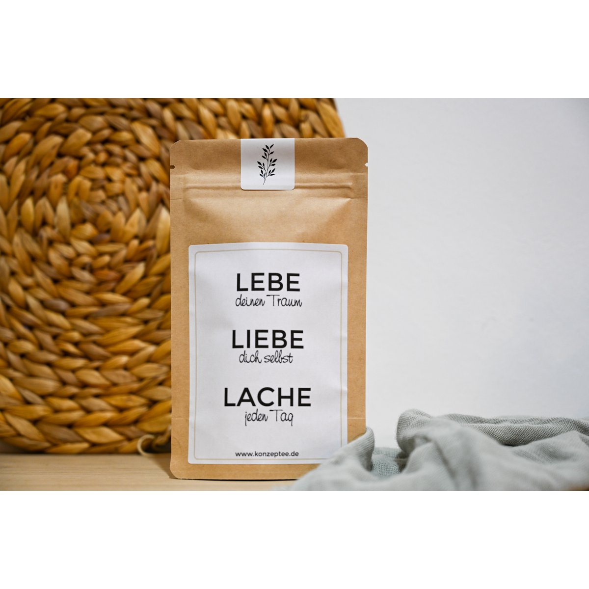 Lebe - Liebe - Lache