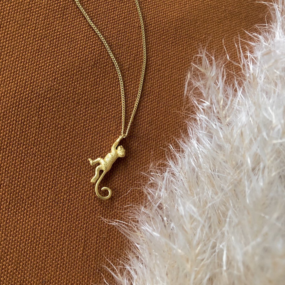 Hanging Around necklace