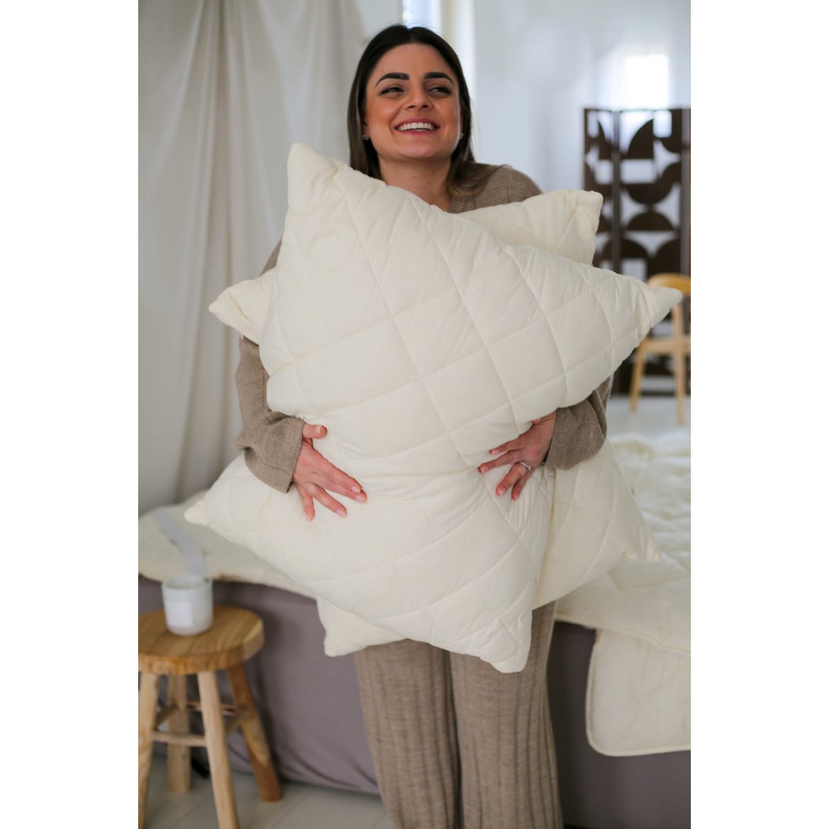 Merino woolen pillow