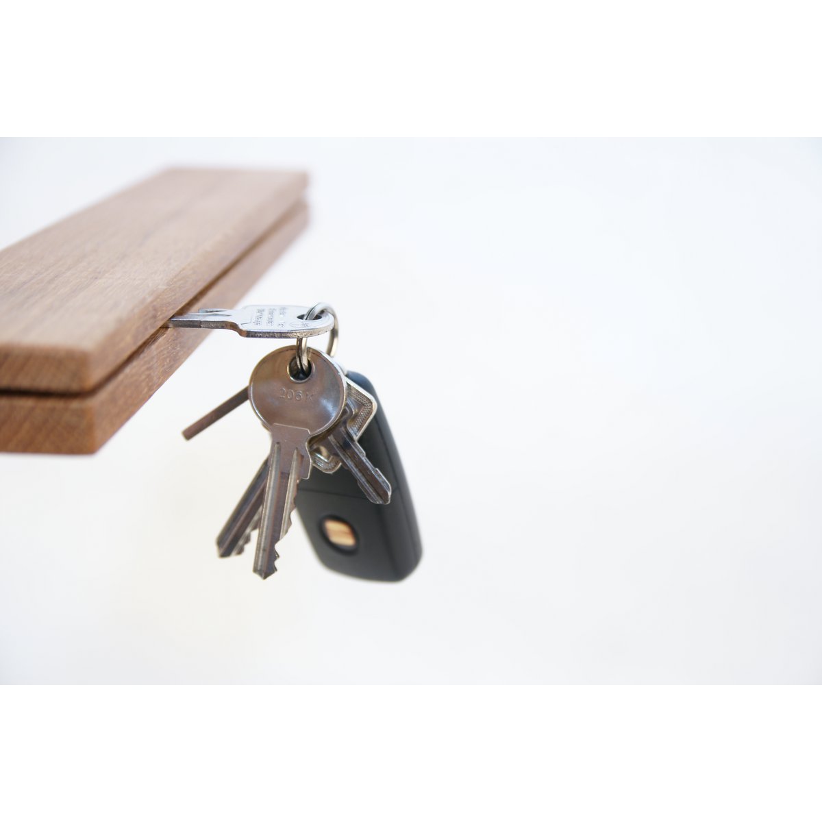 Schlüsselbrett minimalistich aus Eiche