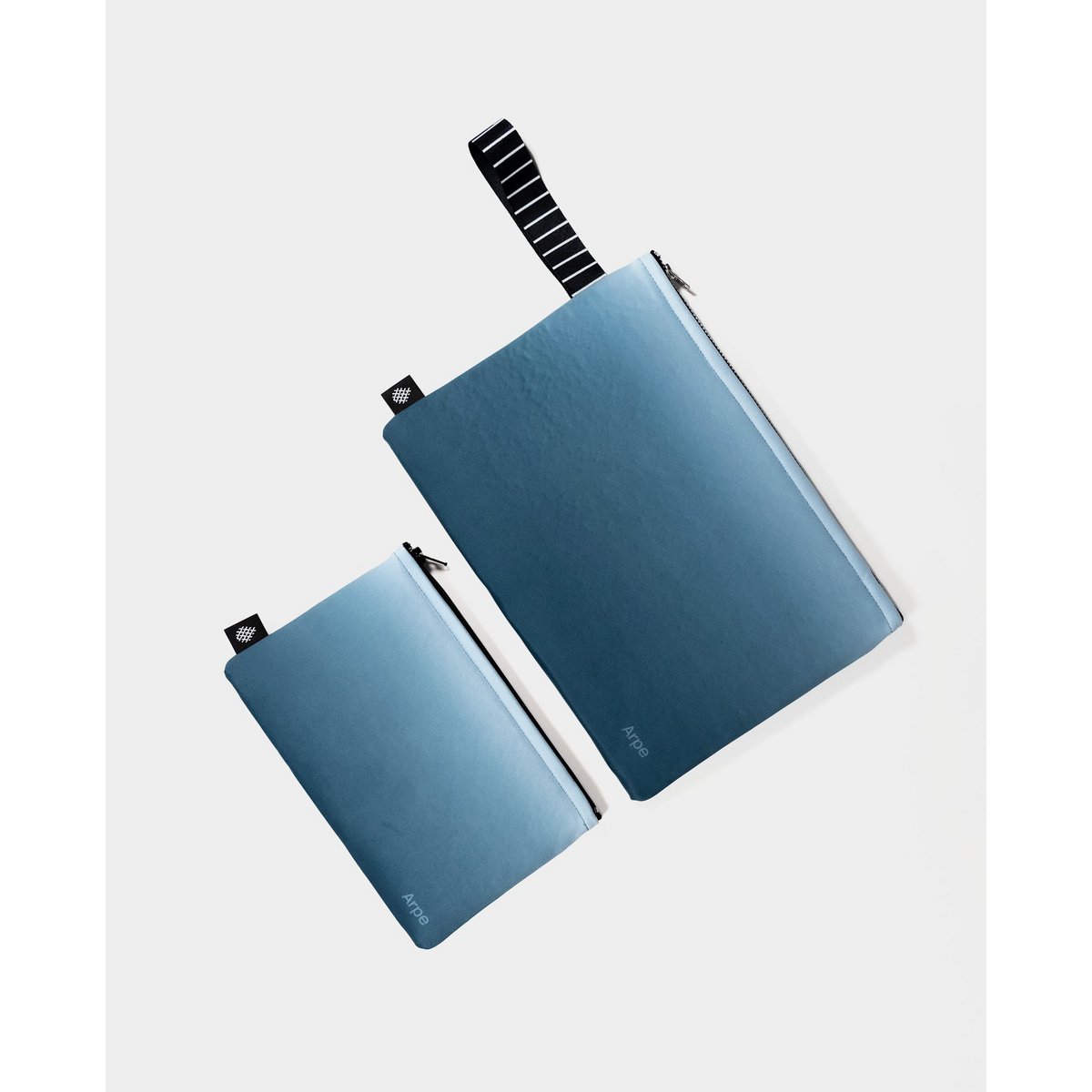 Small Small Steel Bleu