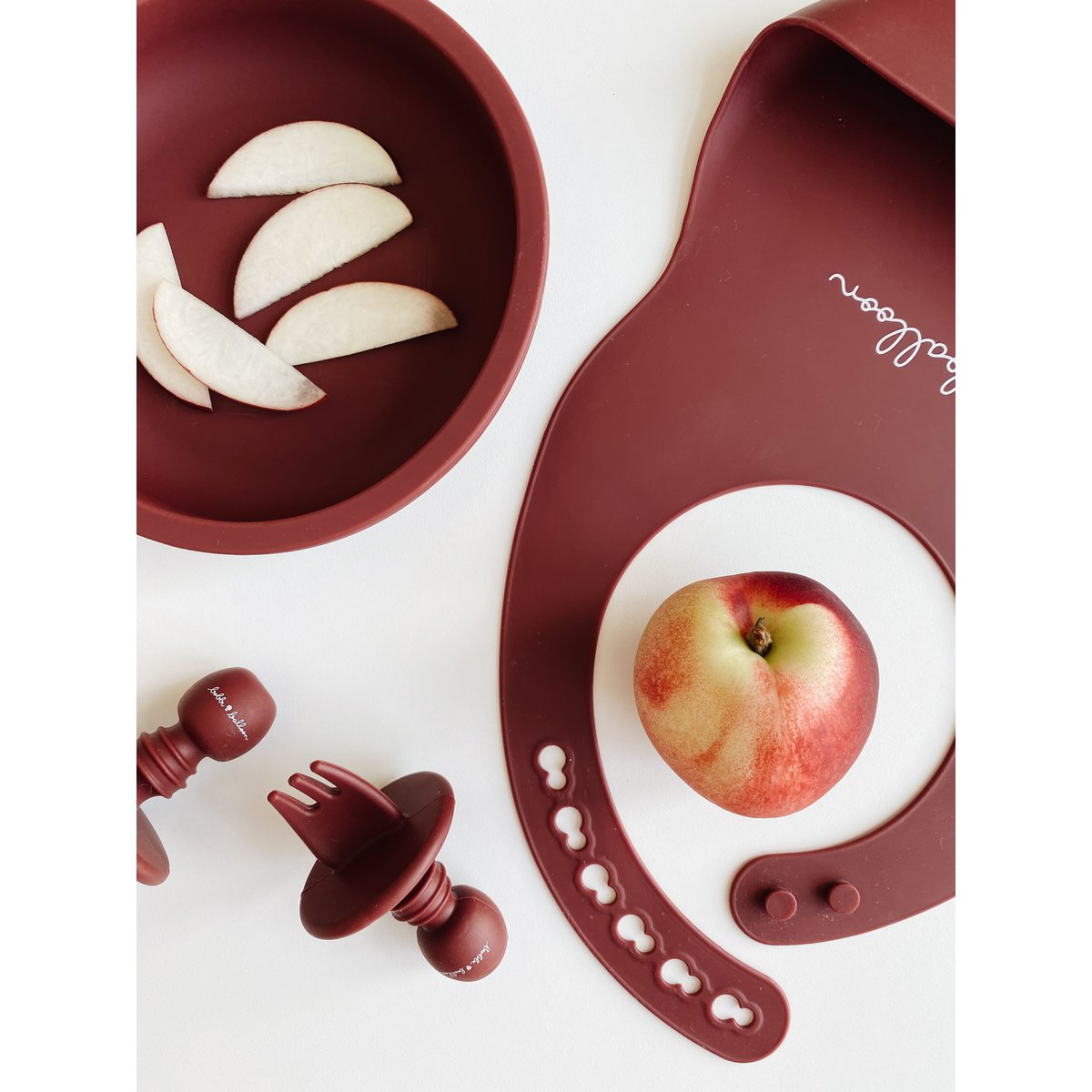 Silicone bib - Merlot Red