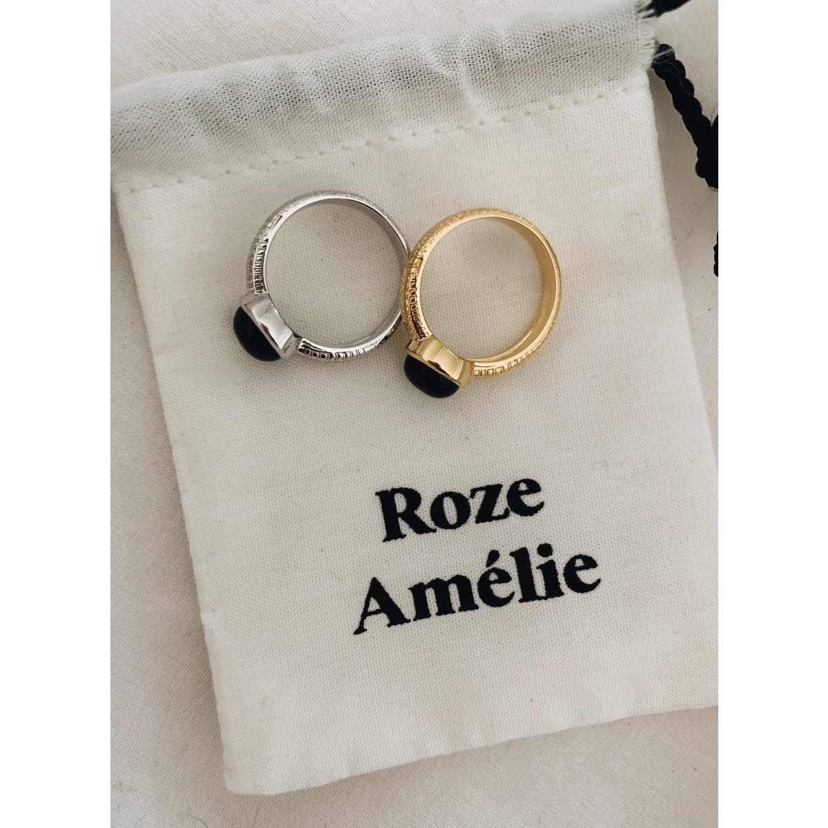 La Vie En Rose Schwarzer Pinky Ring - Silber