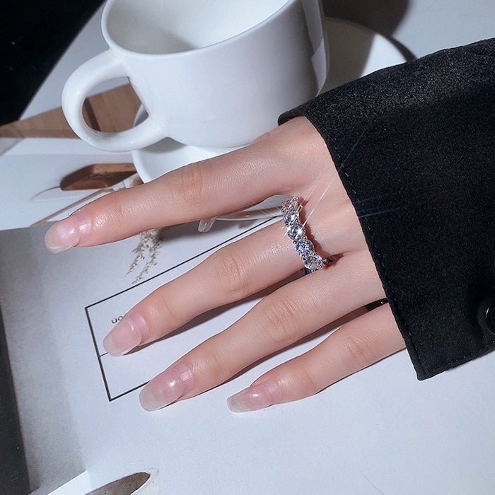 Mousserende halv evighed moissanite ringe