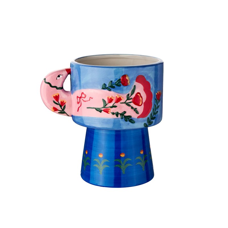 Eardwork vase jurist