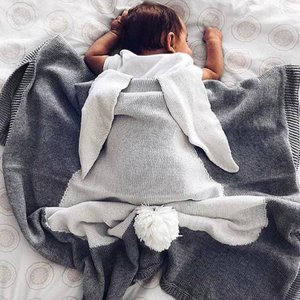 Annie & Charles® Bunny babydeken