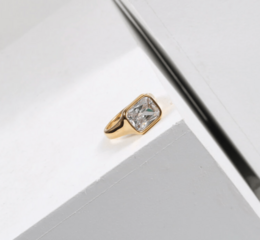 Andrei - Women’s Diamond Signet Ring