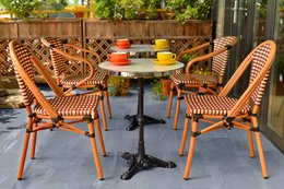 Table, 57 cm round