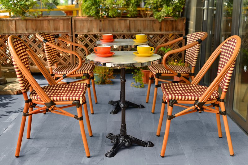 Table, 57 cm round