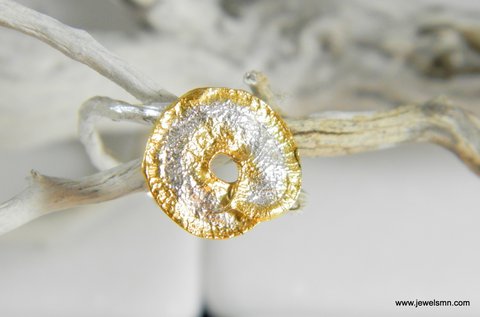 Blattsilberring: Von der Natur inspiriertes Spiral- und Zweigdesign