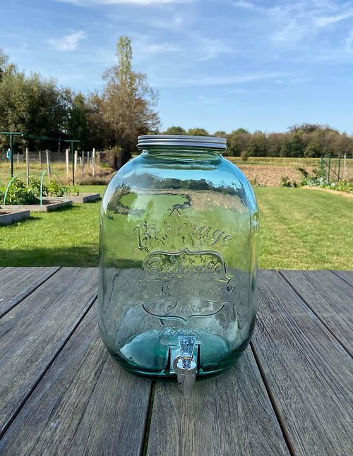 Fountain Ôpure 12l with 8 active binchotans coals
