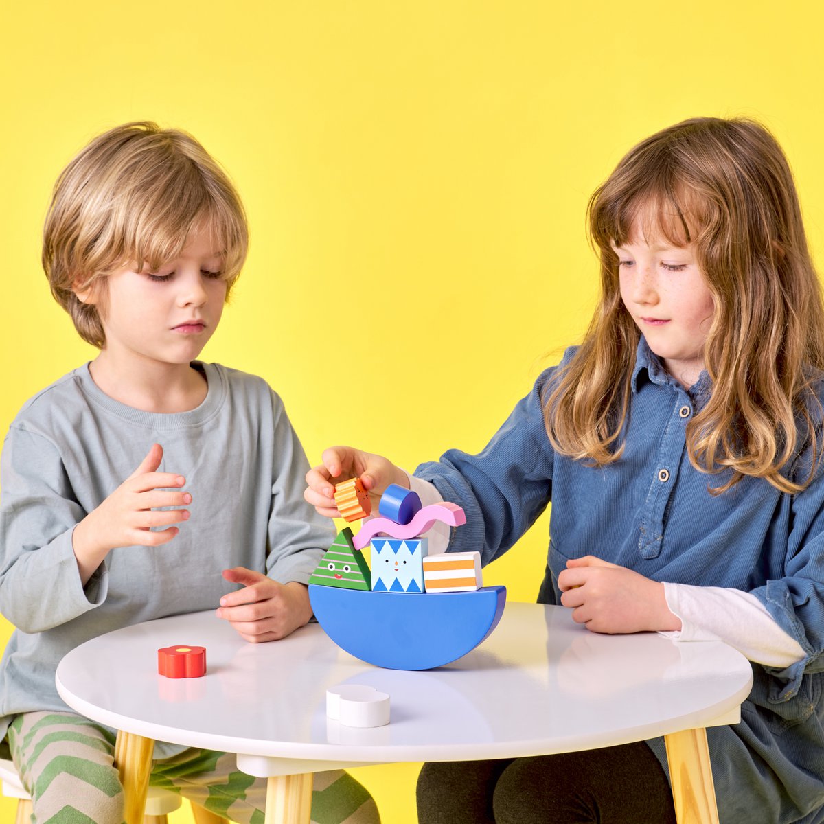 KIDOKI TeeterTotterShapes Wood Balance Game