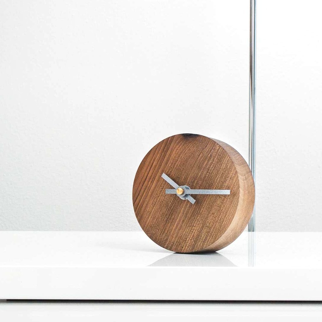Table Clock Minimal