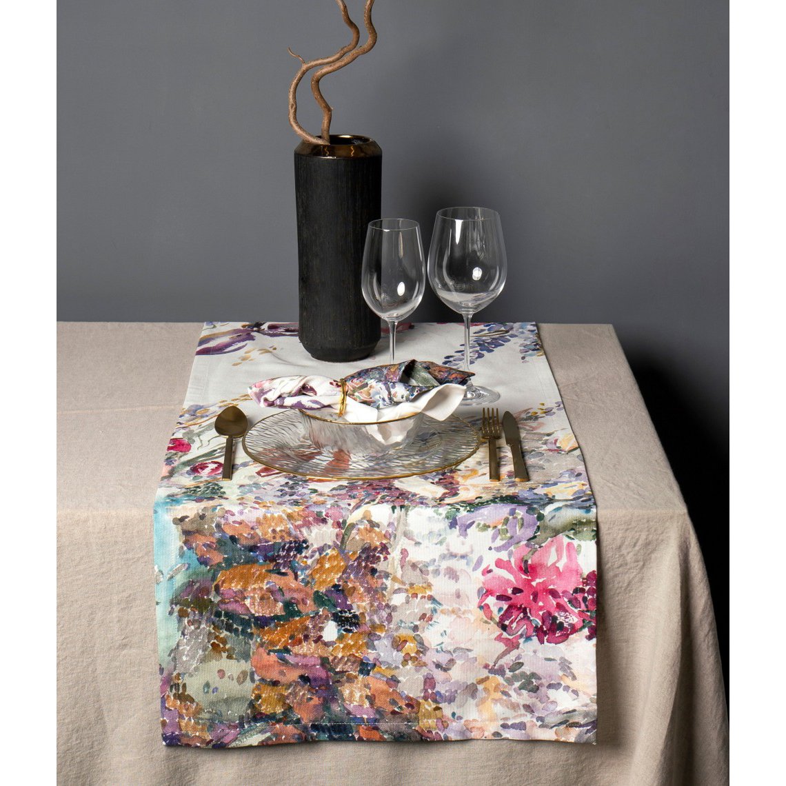Chemin de table Iris par Kmieliauskaitė