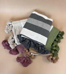 STRIBE PLAID STOR