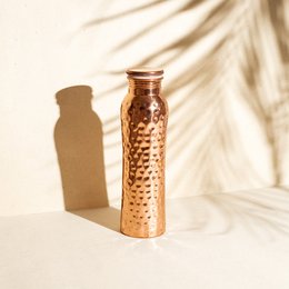 HAMMERED CURVE COPPER BOTTLE 900 ML