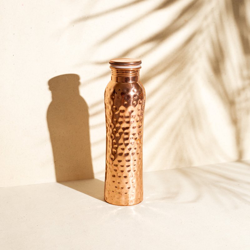 HAMMERED CURVE COPPER BOTTLE 900 ML