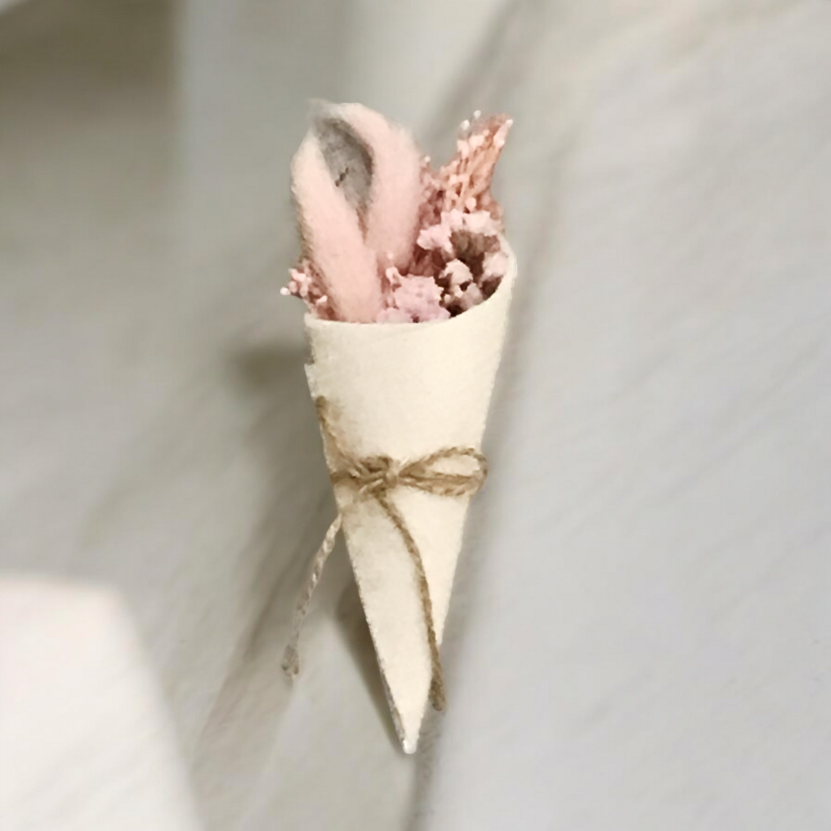 Tip bag with flowers 12cm pink