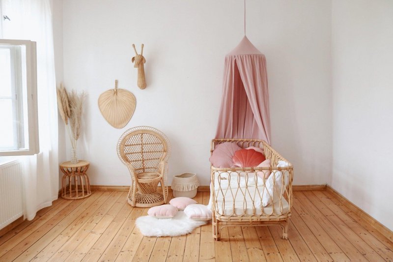 "Baby pink" baldakin