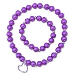 Mama & baby girl bracelet with purple pearls and silver plating. The bracelet features a delicate and feminine design with a heart-shaped charm.