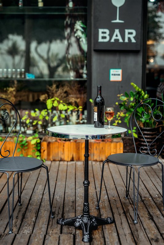 Table, 57 cm round