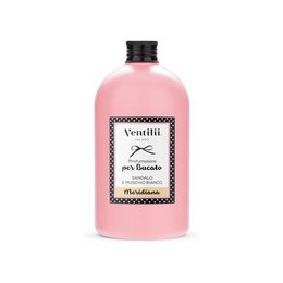 Floral, feminine fragrance in a 500ml bottle. Pale pink liquid with a black cap. Ventilii Milano brand.
