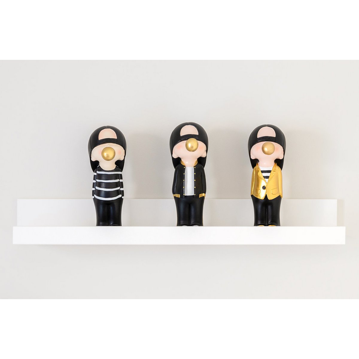 RESIN FIGURE 10X6.5X19.5 BOY 3 SURT. FD209621