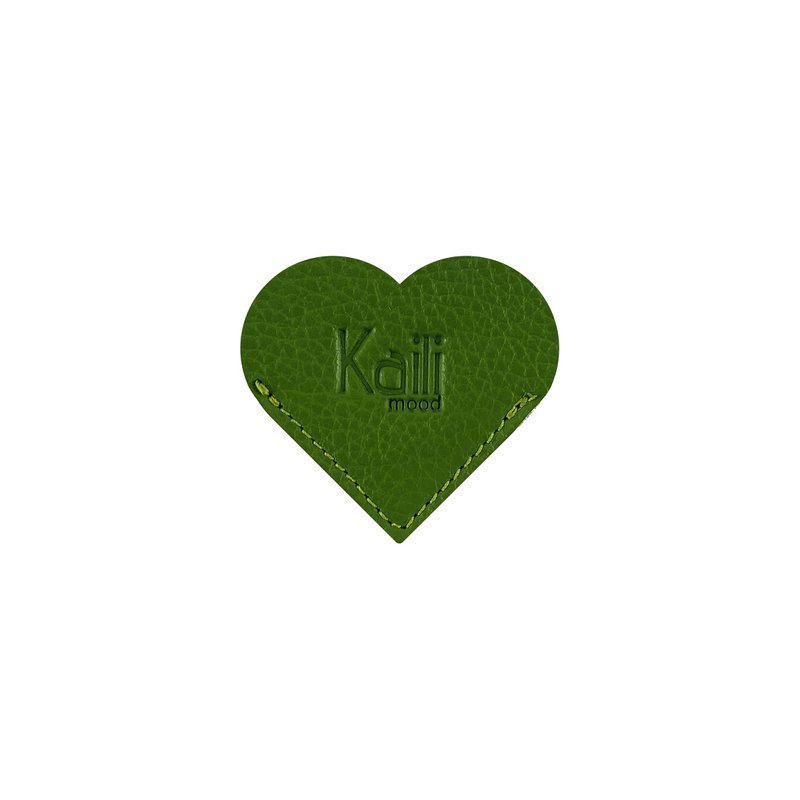 K0038EB | Marcapáginas de corazón Made in Italy en piel genuina plena flor, grano dólar - Color verde - Dimensiones: 6 x 5,5 x 0,5 cm - Embalaje: fondo rígido/tapa Caja de regalo