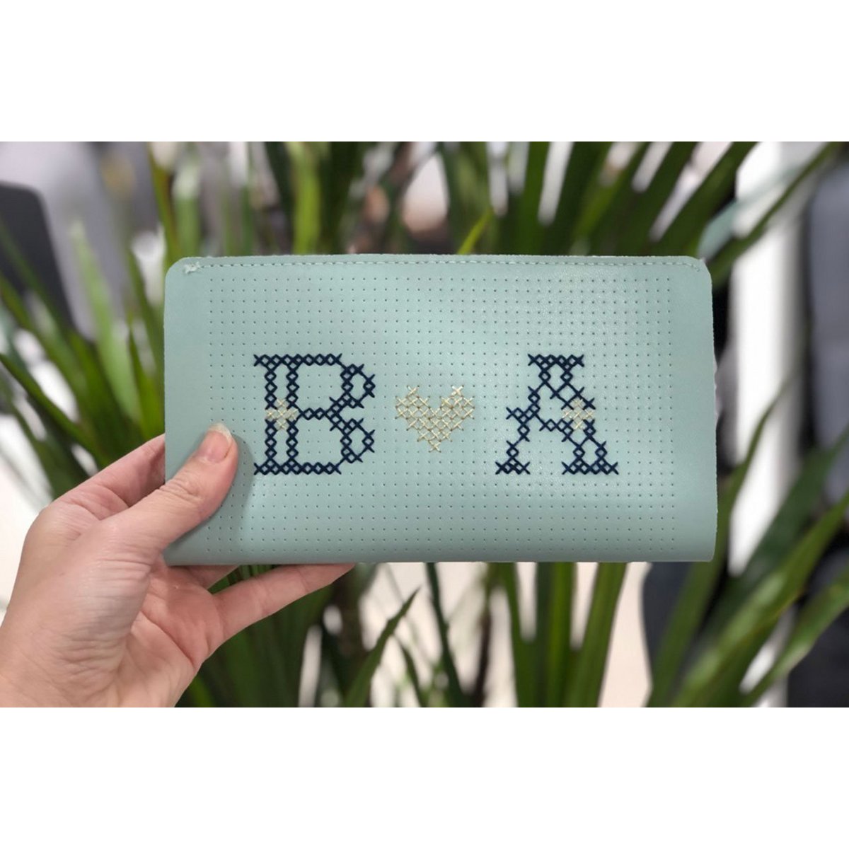 Stitch Travel Wallet - Mint