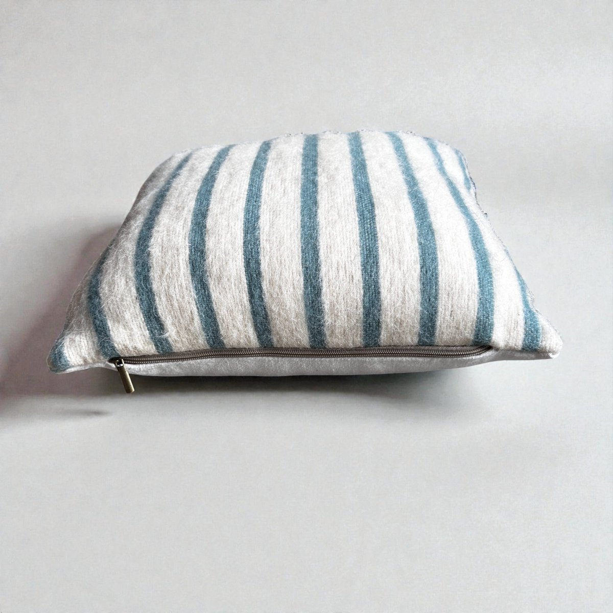 Cushion - WINTER EDITION - Lagoon - 40x40