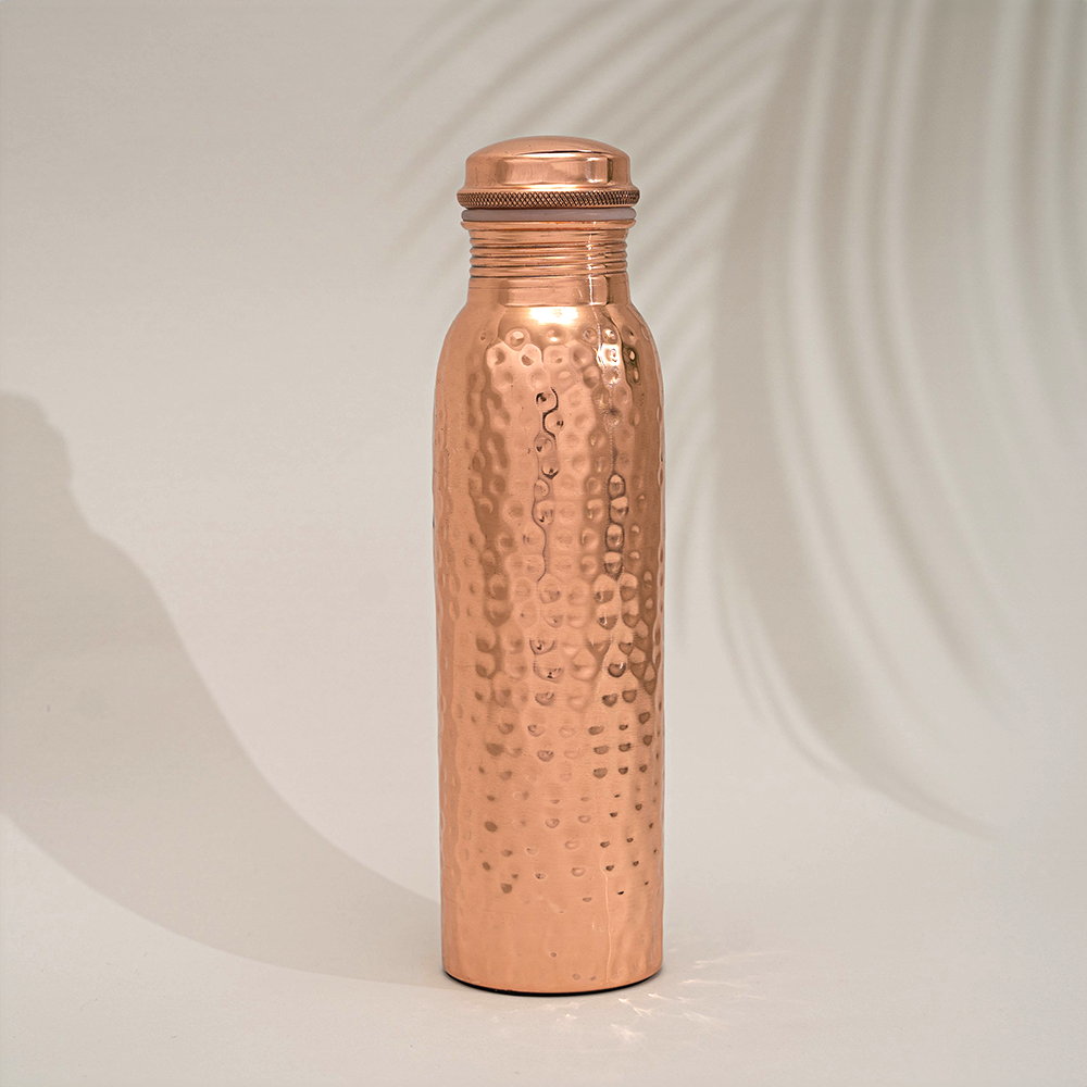 Puur koperen waterfles gehamerd ± 950 ml
