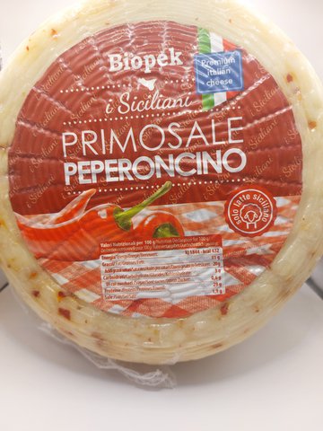 Pecorino from Sicily primo sale with red pepper 225 gr
