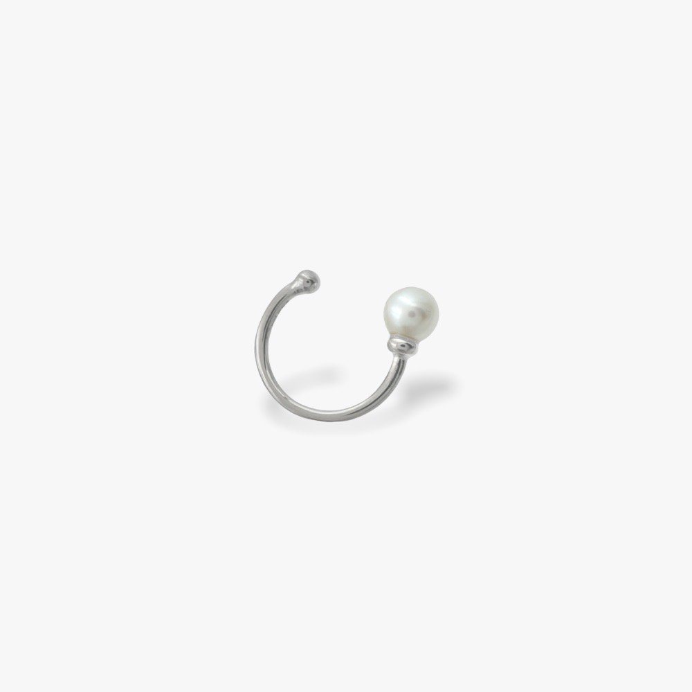 One Pearl Ear Cuff - Zilver